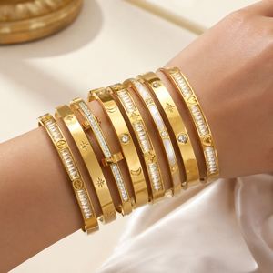 Bracelet en acier inoxydable 316L plaqué or 18 carats PVD |   Bracelet pour femme imperméable et résistant au ternissement |   Bijoux haut de gamme fabriqués aux États-Unis - Product Image 1