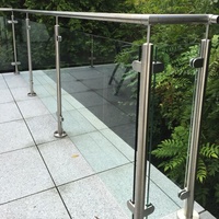 Système de poteau de garde-corps d'escalier en verre sans cadre en acier inoxydable 304 avec balustres et pince pour balcon