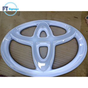 Insegna LED Illuminata 3D in Acrilico con Logo Concessionaria Auto e Finitura in Metallo Elettroplaccato per Uso Esterno in Negozi 4S - Product Image 5