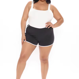 Completo Sportivo Slim da Donna: T-shirt e <span class=keywords><strong>Pantaloncini</strong></span> in Cotone Nero con Stampa Delfino per Jogging e Allenamento - Product Image 2