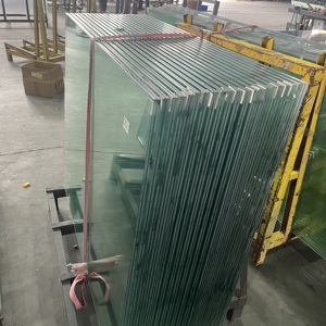 Verre feuilleté trempé transparent haute performance 6 mm + 6 mm, verre de sécurité haute transparence pour façade de lucarne - Product Image 1