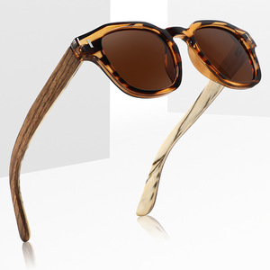 Gafas de Sol Polarizadas con Lentes de TAC y Montura de PC Laminada en Madera, Unisex, Protección UV400, Modernas, para Conducir y Actividades al Aire Libre - Product Image 3