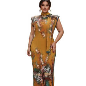 Abito Elegante in Poliestere Elasticizzato con Stampa Plissettata Miyake, Stile Europeo, Disponibile in Varie Taglie - Product Image 5