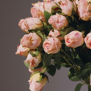 Handmade 7-Head Vintage Roasted Rose Artificial Silk Flower Fire-Roasted Top Dining <b>Table</b> & Home <b>Decoration</b> - Product Image 4