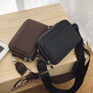 Sac bandoulière unisexe en cuir PU végétalien, petit format, personnalisable avec logo, idéal pour la vie quotidienne - Nouvelle collection - Product Image 3