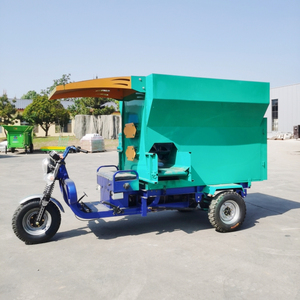 Vente flash : Épandeur d'aliments pour bétail de haute qualité, 2 mètres cubes, avec tricycle, pour ferme laitière - Product Image 6