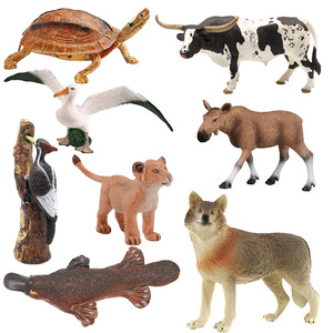 Modèles <span class=keywords><strong>de</strong></span> simulation d'animaux sauvages transfrontaliers en PVC : Élan, Loup brun, Ovipè<span class=keywords><strong>de</strong></span>, Tortue dorée, Albatros, Modèle <span class=keywords><strong>de</strong></span> maternité - Product Image 1