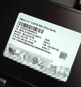 SSD Internal Pusat Data Baru 3.84TB U.2 NVMe PCIe 4.0 X4 Enterprise PM9A3 MZQL23T8HCLS-00B7C - Product Image 2