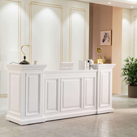 Table de bar extérieure en pin de style ferme moderne, qualité supérieure, idéale pour les événements hôteliers et l'usage commercial – Offre spéciale