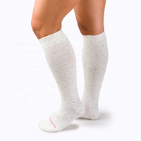 Chaussettes de compression du genou Comrad de marque personnalisée pour femmes améliorant le confort des jambes