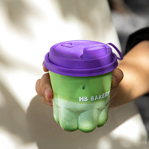 แก้วกาแฟแบบใช้แล้วทิ้ง แก้วพลาสติก PET สำหรับเครื่องดื่มเย็น รูปทรงอุ้งเท้าแมว แก้วชานมสไตล์อเมริกัน แก้วบรรจุภัณฑ์แบบนำกลับบ้าน - Product Image 4