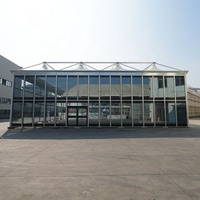 Tente modulaire géante personnalisée à double étage en structure pyramidale pour événements et centres commerciaux