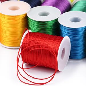 Vente en gros usine – <span class=keywords><strong>Fil</strong></span> de <span class=keywords><strong>macramé</strong></span> en <span class=keywords><strong>nylon</strong></span> écologique imperméable de 1,5 mm pour bracelets, nœuds chinois, pompons et perles DIY, tissé à la main - Product Image 1