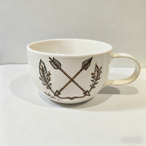 Mug en céramique et porcelaine fait main - Motif de tir à l'arc peint à la main - Cadeau de vacances idéal - Product Image 5