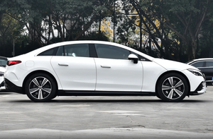 Berline de luxe haute performance, véhicule électrique à énergie nouvelle avec une autonomie de 700 km et une batterie de 110 kWh, voiture à énergie nouvelle haute vitesse - Product Image 5