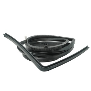 Opblaasbare versterkte siliconenrubberen pakkingen en opblaasbare O-ringen worden gebruikt voor afstand in de deuren van machineapparatuur. - Product Image 1