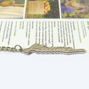 سلسلة مفاتيح معدنية مخصصة بشعار على شكل حرف، حلقة مفاتيح مرصعة بالكريستال والأحجار الكريمة - Product Image 3