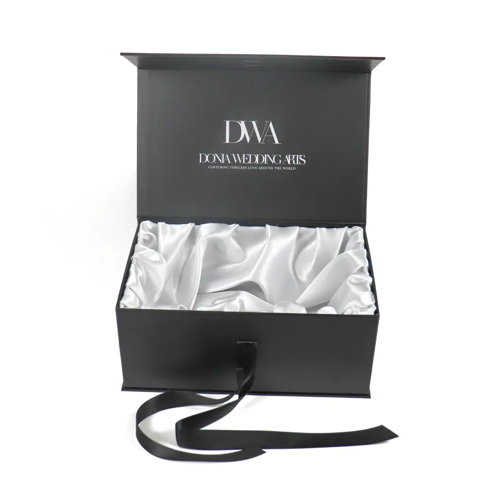Paquete personalizado de marca en relieve brillo negro peluca cajas de embalaje de lujo hecho a mano cuidado peluca caja con satén forrado