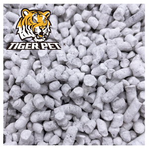 Litière pour chat en bentonite grise agglomérante écologique, respectueuse de l'environnement - Product Image 4