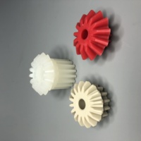 Engrenages coniques PEEK personnalisés Hansheng résistants aux hautes températures et aux produits chimiques pour équipements de circuits imprimés et pièces de machines