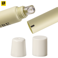 Tube de gloss à lèvres en PE de 19 mm, embout applicateur transparent, vert clair, couleur personnalisable, bouchon à vis, tube vide, impression offset, marquage à chaud