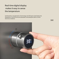 Ensemble de douche thermostatique encastré moderne et simple en chrome avec affichage numérique, pommeau de douche cascade en laiton, finition brossée pour appartement