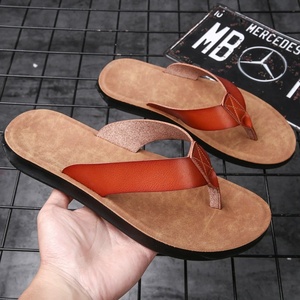 Tongs orthopédiques en cuir à semelle en liège pour hommes, sandales de plage ergonomiques, claquettes décontractées personnalisables en gros - Product Image 2
