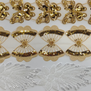 Ruban de dentelle brodé de perles et de sequins fait main, 100 % polyester, pour robe de mariée, sac, vêtement, matériel de couture - Product Image 1
