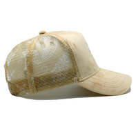 Casquettes de camionneur ajustables unisexes haut de gamme personnalisées à 5 panneaux en velours avec logo brodé en 3D et motif en maille pour le voyage
