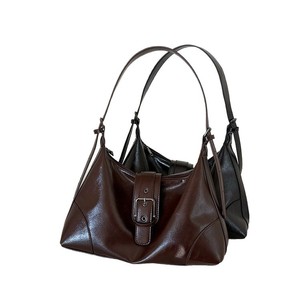 Sac messager vintage pour femme, noir uni, fermeture éclair, portable, usage quotidien, hiver 2025 H9053 - Product Image 5