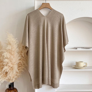 Sciarpa Poncho a Maglia Monocolore di Alta Qualità per Donne, Morbida e Confortevole, Mantella e Coprispalle Invernale, Scialle Triangolare Caldo - Product Image 2