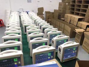 Moniteur néonatal portable 8,4 pouces à 6 paramètres standards pour l'utilisation en néonatologie en bloc opératoire et en soins intensifs hospitaliers - Product Image 5