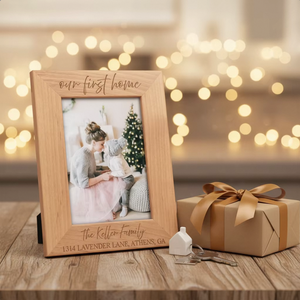 Cadre photo en bois personnalisé gravé au laser – Nom de famille, adresse, Notre première maison, Cadeau de pendaison de crémaillère, Souvenir de nouvelle maison – Vente en gros OEM - Product Image 6