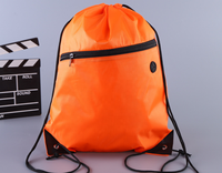 Herbruikbare zachte nylon rugzak met trekkoord en ritsvak, geschikt voor schoenen, school en sport.
