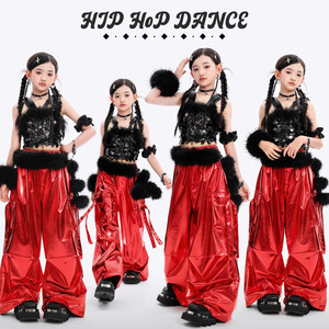Costumes de <span class=keywords><strong>danse</strong></span> jazz pour filles, pantalon cargo rouge métallisé, haut à bretelles noir à paillettes, garniture en fourrure, ensemble de vêtements de scène pour enfants - Product Image 1