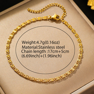 Bracciale a catena sottile geometrico e personalizzato in acciaio inossidabile placcato oro 18 carati - Gioielli di alta gamma alla moda - Product Image 5
