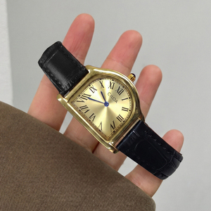 Reloj de Cuarzo para Mujer CILOA, Diseño Retro en Forma de Barril, Esfera con Números Romanos, Correa de Cuero, Reloj de Pulsera Analógico para Uso Diario - Product Image 3