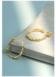 2024 Trendy Unisex Turtle <b>Stud</b> Earrings 14K Gold Plate Opal Stone Fashionable Geometric Pattern Mainly Made Brass Anniversary - Product Image 2