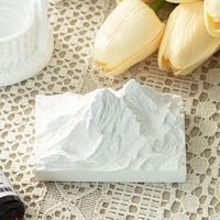 Diffuseur d'huiles essentielles rechargeable en forme de montagne enneigée des Alpes pour la décoration moderne de la maison