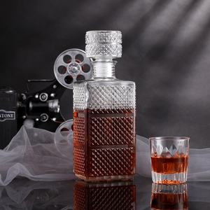 Usine En Gros Premium Spiritueux Collections De Luxe Vodka Française 700ML 750ML Bouteille Private Label Emballage En Verre Avec Liège - Product Image 2