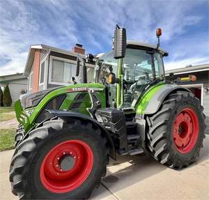 Tractor Fendt Listo para envío 2023 FENDT 513 tractor ambulante agrícola - Product Image 1