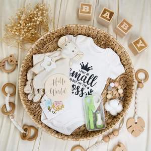 Vente en gros Boîte de cadeaux de révélation de sexe pour nouveau-né essentiel pour la douche de bébé Paquet de soins pour nouvelle maman Cadeaux de grossesse uniques <span class=keywords><strong>après</strong></span> bébé pour <span class=keywords><strong>les</strong></span> femmes - Product Image 2