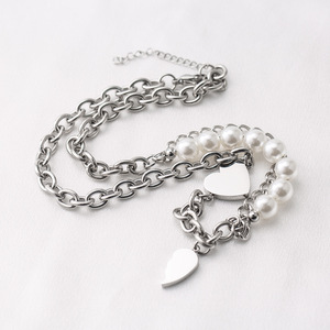 สร้อยคอจี้รูปหัวใจพร้อมลูกปัดมุกเทียม โซ่เหล็กไทเทเนียมสำหรับผู้ชายและผู้หญิง เครื่องประดับแฟชั่นแบบซ้อนชั้น - Product Image 3