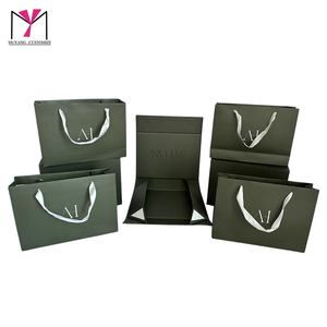 Sac à main en carton de luxe durable pour l'emballage de produits ménagers et cosmétiques, sacs en papier personnalisés avec logo imprimé - Product Image 4