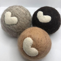 Boules de séchage en laine, boules de séchage amusantes avec fleurs, boules de laine faites à la main pour des boules de séchage mignonnes, adoucissant naturel réutilisable pour le linge