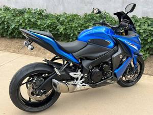 Suzuki <span class=keywords><strong>GSX</strong></span>-S1000F Version ABS haut de gamme, Quatre cylindres, Refroidissement par eau, Cylindrée <span class=keywords><strong>1000</strong></span> - Product Image 4