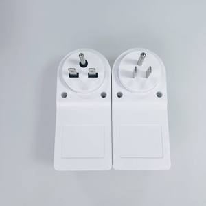 Stabilisateur numérique de tension réglable 120V avec prise américaine - Product Image 2