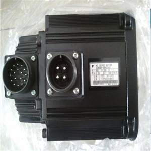 Controlador de Motor Servo AC Yaskawa GA70B4038ABBA con Control Vectorial para Uso Industrial - Product Image 1