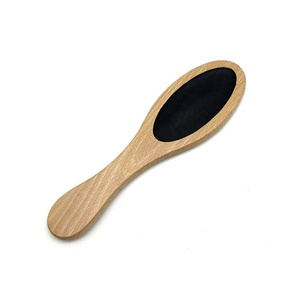 Manche en bois de hêtre coussin en silicone masseur d'épurateur de cuir chevelu <span class=keywords><strong>brosse</strong></span> à <span class=keywords><strong>cheveux</strong></span> <span class=keywords><strong>chauve</strong></span> <span class=keywords><strong>pour</strong></span> la croissance des <span class=keywords><strong>cheveux</strong></span> - Product Image 4
