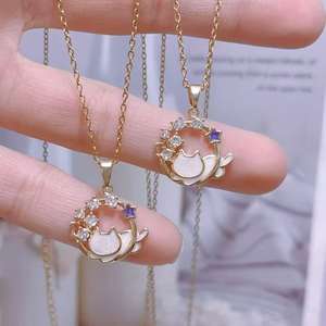 Collar con Colgante de Cuatro Pétalos Vintage de Cristal de Ojo de Tigre Personalizado con Incrustaciones de Circonio para Mujer - Product Image 5